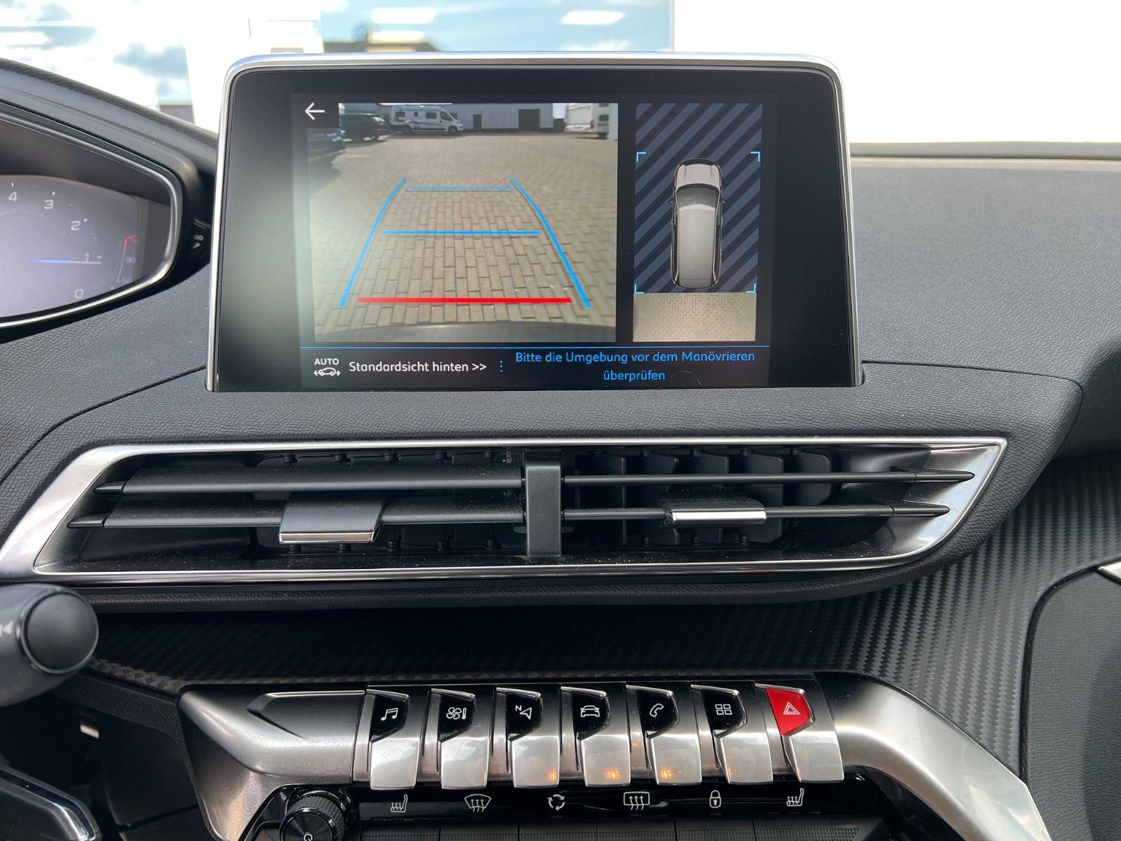 Fahrzeugabbildung Peugeot 5008 PureTech 130 Allure