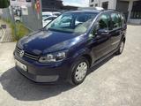 Volkswagen Touran Trendline*2.Hand*KD*Gepflegt*PDC*AHK** - Volkswagen Touran aus 2010