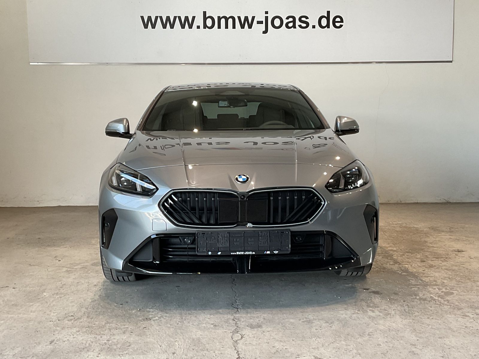 Fahrzeugabbildung BMW 220 Head-Up, Harman/Kardon, Lenkradheizung DAB