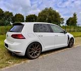 Volkswagen Golf 2.0 TSI BMT GTI Performance - Gebrauchtwagen von Privatanbietern mit TÜV