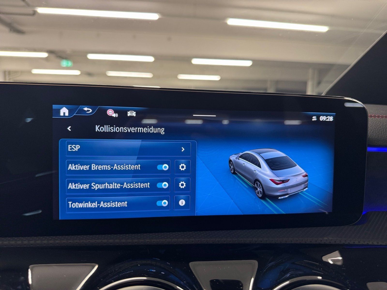 Fahrzeugabbildung Mercedes-Benz CLA 200 AMG*Pano*Distronic*360°*Totwink*CarPlay*