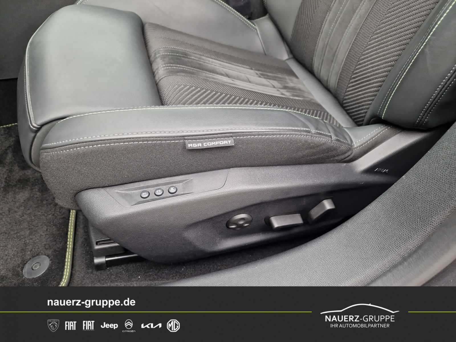 Fahrzeugabbildung Peugeot 408 Hybrid 225 GT Plug-In Hybrid