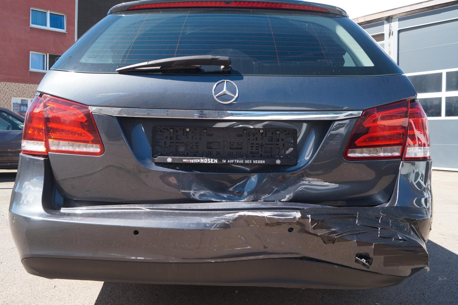 Mercedes-Benz E250 2014 — photo 13