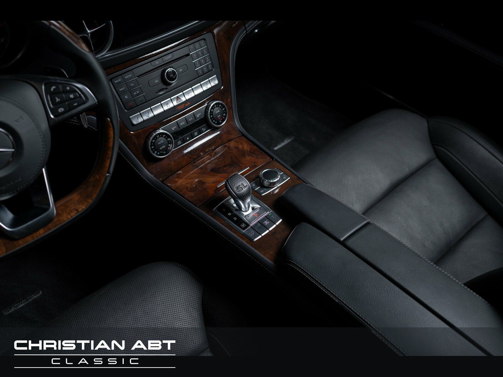 Fahrzeugabbildung Mercedes-Benz SL 500 COMAND/Pano.-Dach/Distronic/Autom./LED