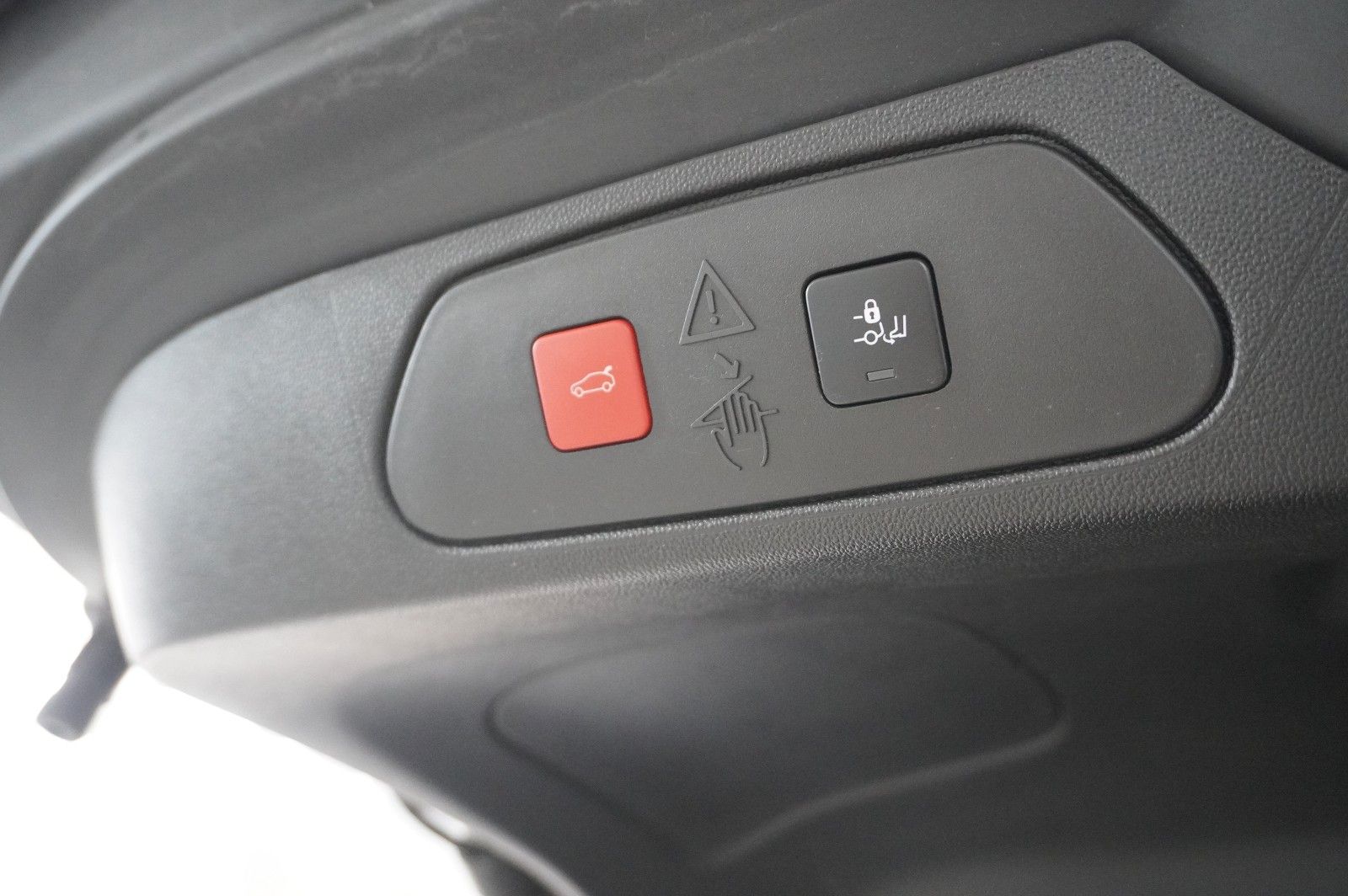 Fahrzeugabbildung Opel Grandland (X) GS SPORT 4HYBRID NAVI/LED/360°/DAB
