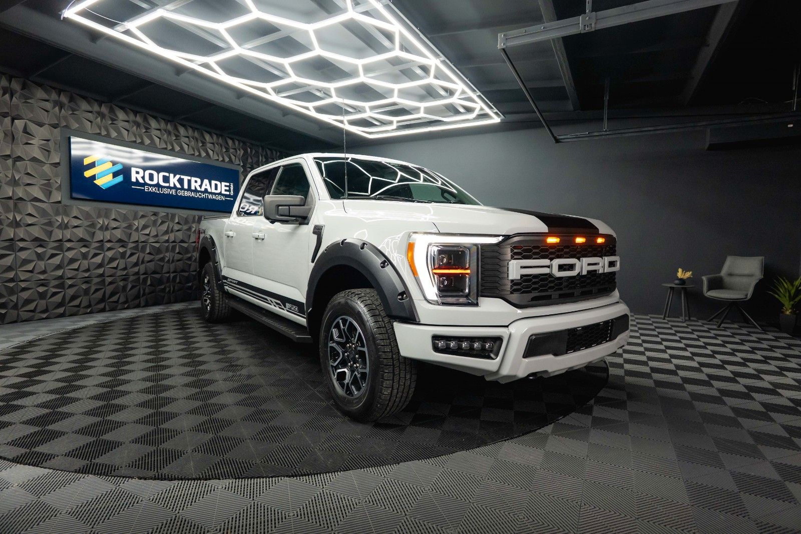 Fahrzeugabbildung Ford F150 3.5L V6 PowerBoost RAPTOR Twin-Turbo 4x4