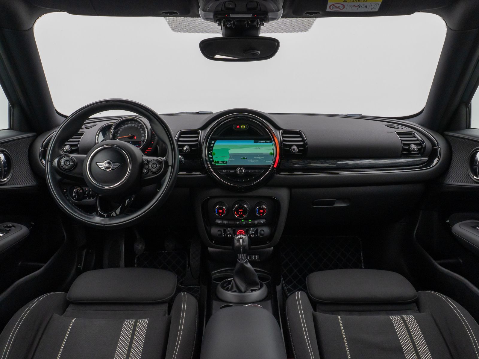 Fahrzeugabbildung MINI Cooper S Clubman Navi Sitzhz Tempomat 8Fach PDCh