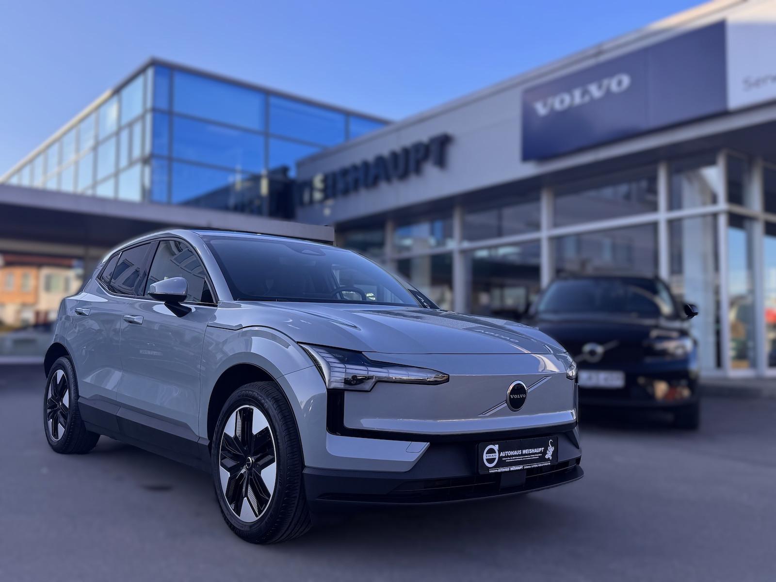 Volvo EX30 Core*Extended R.*69kWh*Sitzhzg*Lenkradheizg