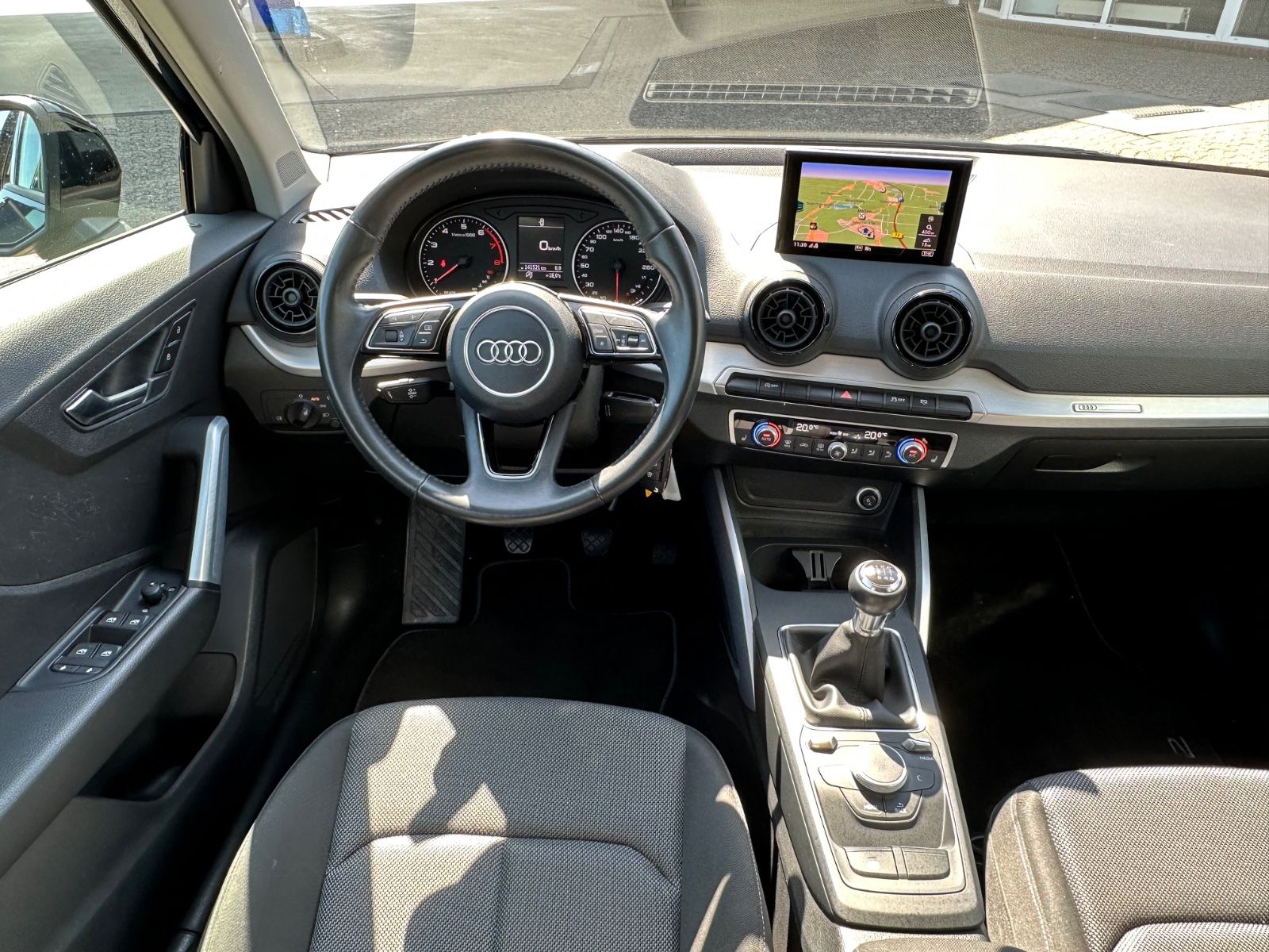 Fahrzeugabbildung Audi Q2 1.0 TFSI sport ultra Navi/GRA/SHZG/Einparkh