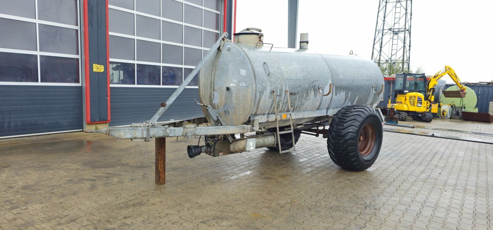 Fahrzeugabbildung Andere PTW 6 Vakuum / Pumpe / Wasser