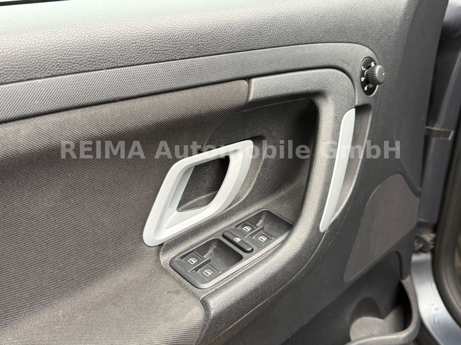 Fahrzeugabbildung SKODA Fabia Kombi, Klimaautomatik, TÜV bis 07.2027