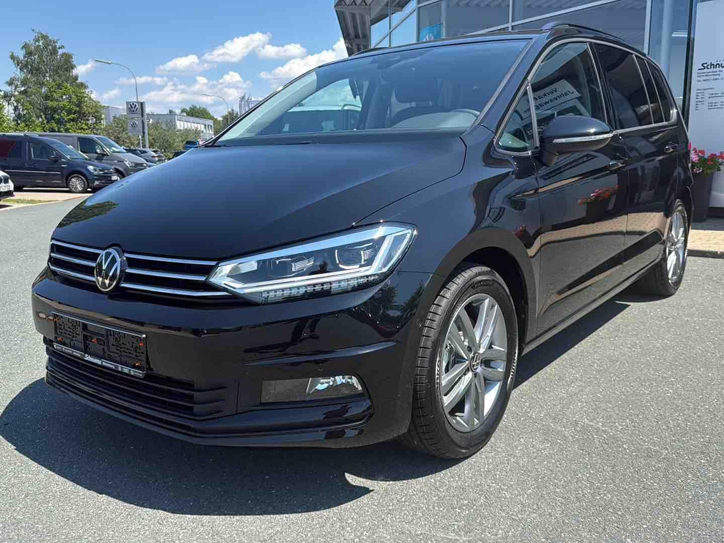 Volkswagen Touran 1.5 TSI DSG Comfortline + APP + 7 Sitze