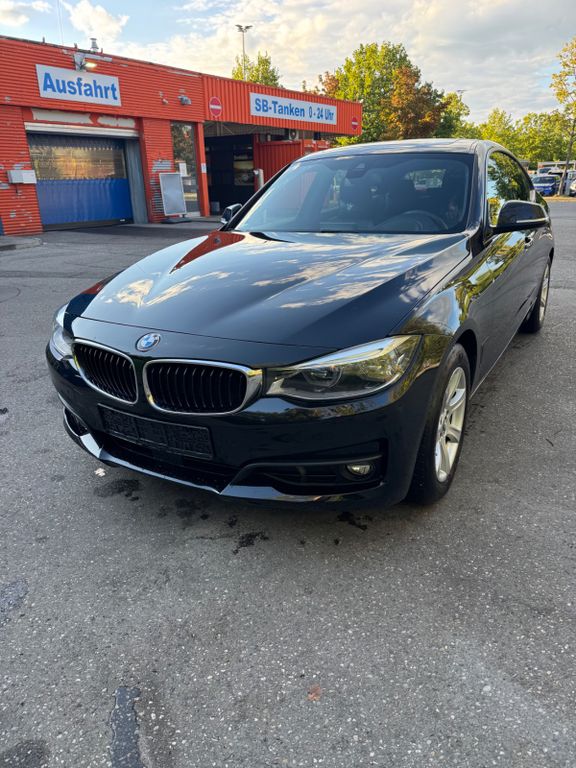 Image of BMW 320 Gran Turismo