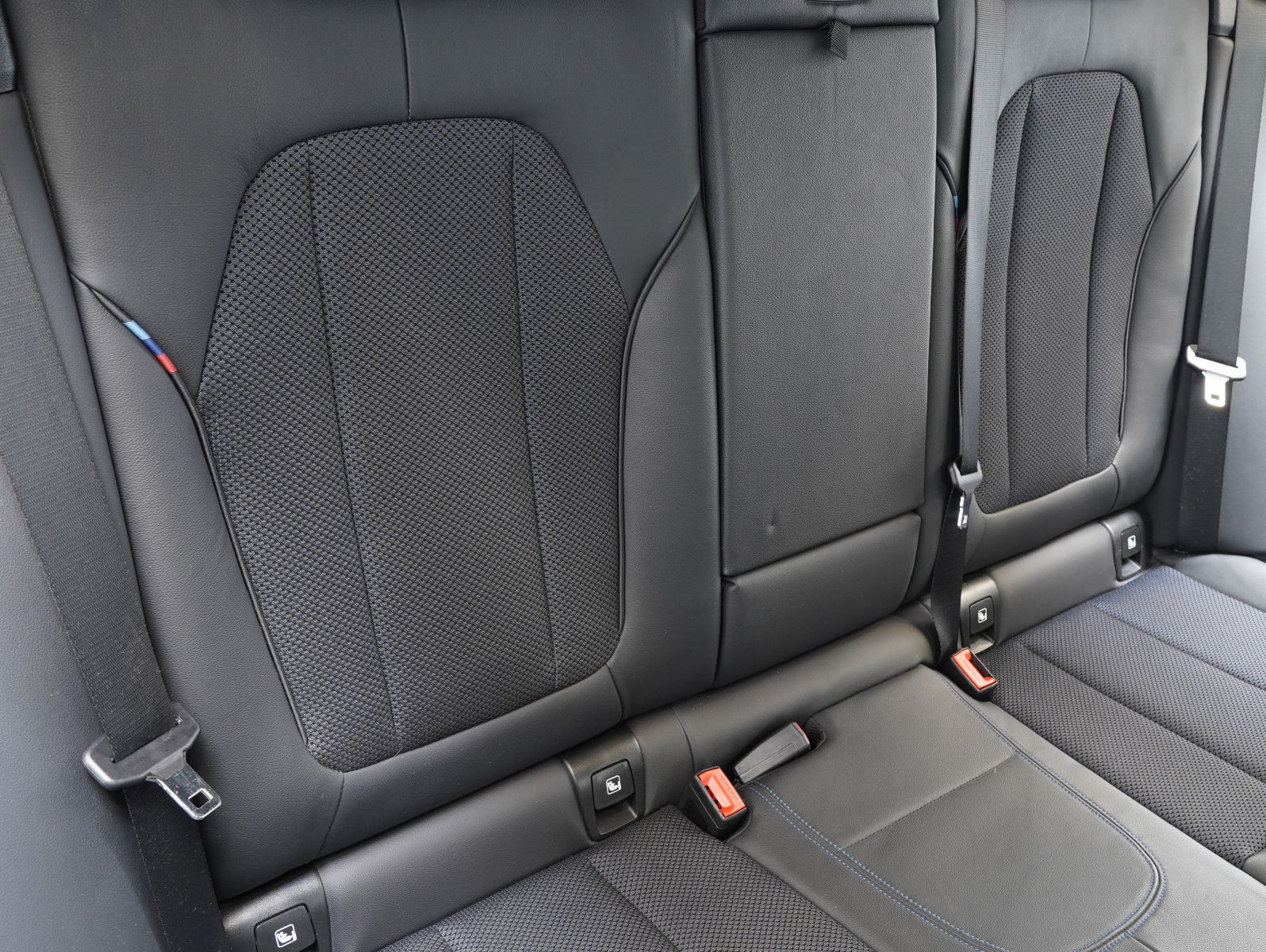 Fahrzeugabbildung BMW X3 xDrive 30 e M Sport AHK/360°/LM20"