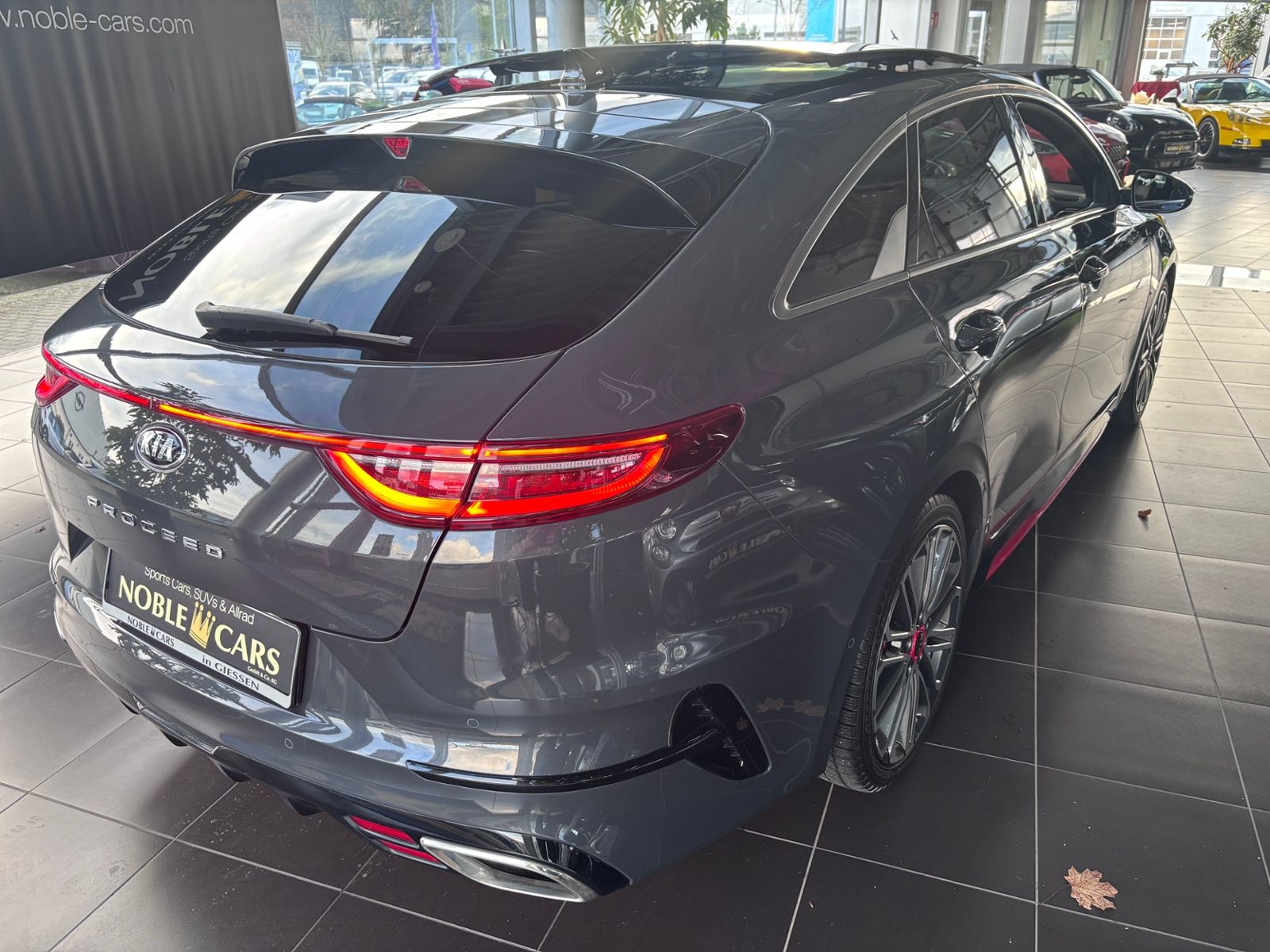 Fahrzeugabbildung Kia ProCeed GT PANO LED NAVI