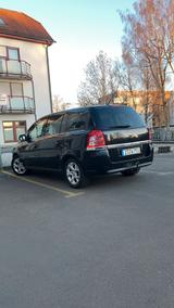 Opel Zafira 1.7 CDTI ecoTEC  92kW Sport - Opel Zafira Sport mit Diesel-Antrieb