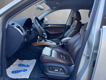 Audi Q5 2.0 TDI  Quattro Automatik+Leder+AHK, Bild 9