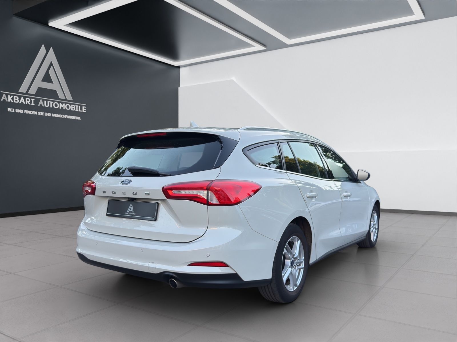Fahrzeugabbildung Ford Focus Turnier*1.5*Diesel*Spurhalte*Kamera*Voll*