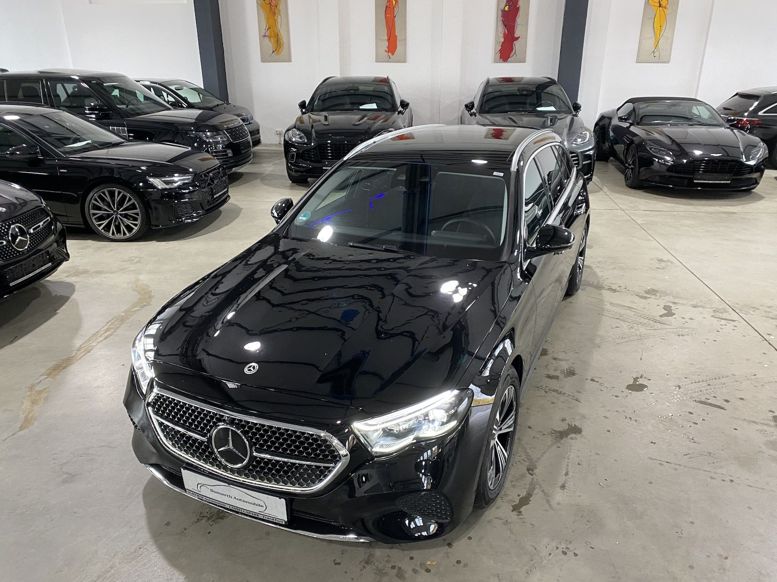 Fahrzeugabbildung Mercedes-Benz E 220 d T 4M Exclusiv/HYPER/PANO/Leder/Pano/DIS/