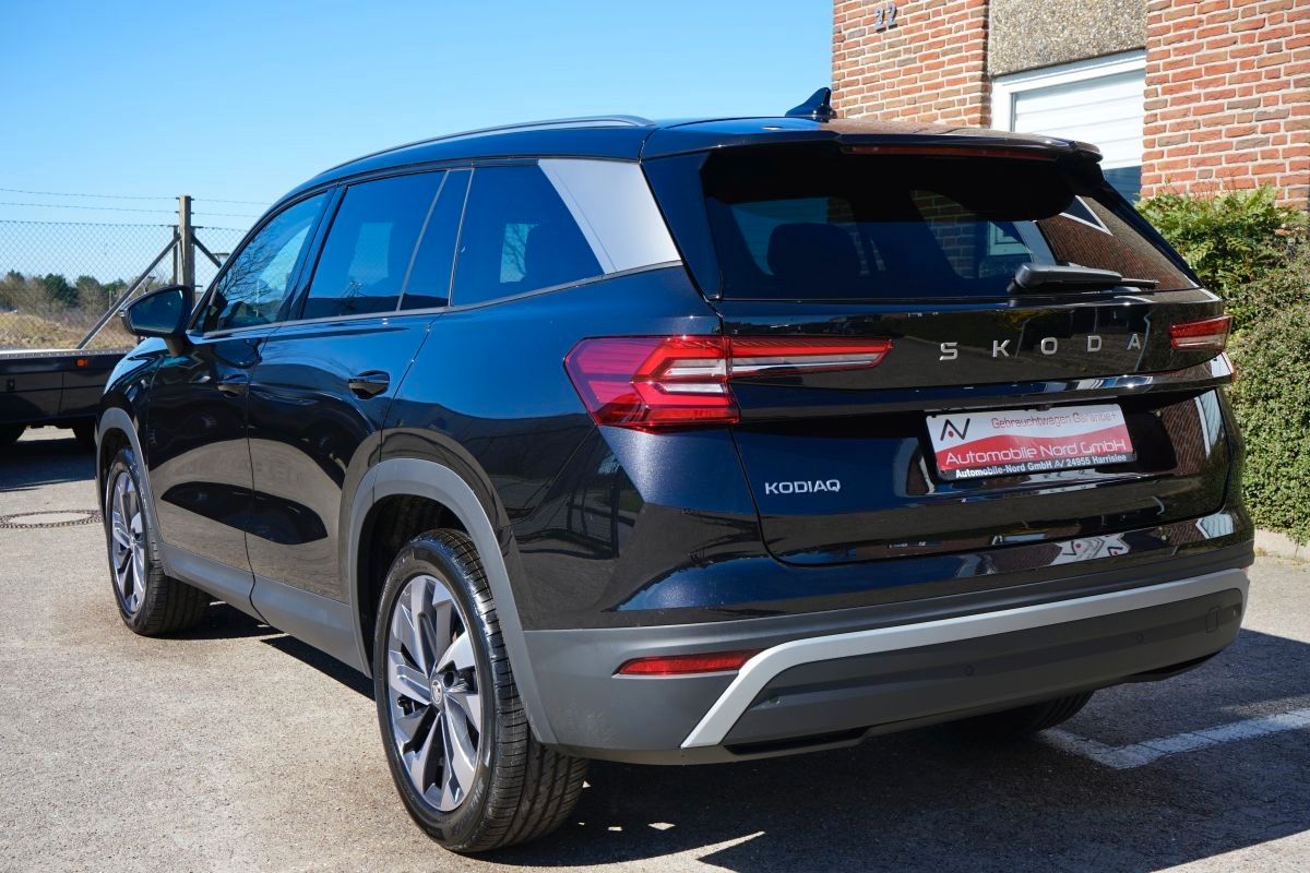 Fahrzeugabbildung SKODA Kodiaq 1.5 TSI*Sport*Head Up*Garantie*7 Sitzer
