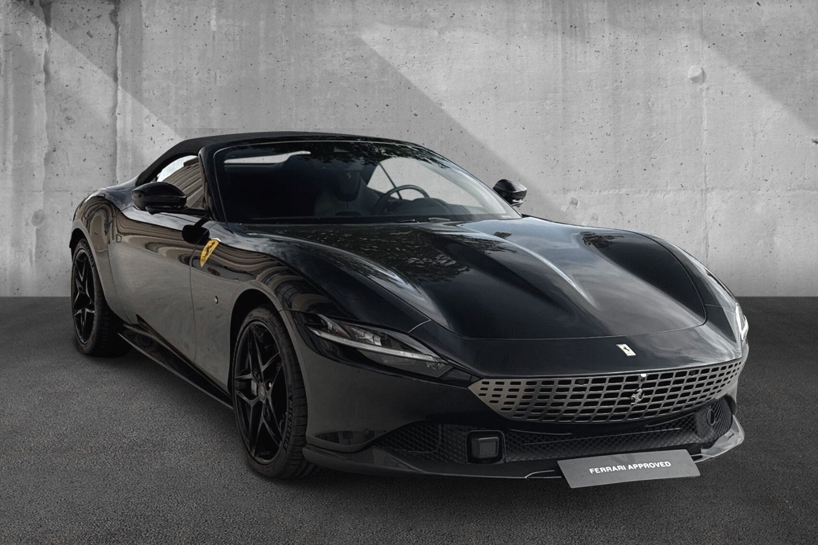 Fahrzeugabbildung Ferrari Roma Spider*Full Carbon*Painted Shields*Daytona