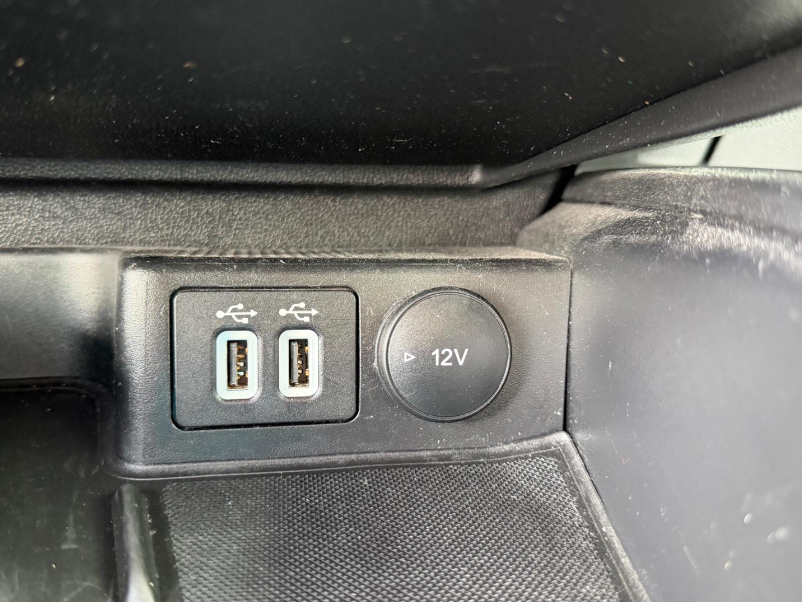 Ford Focus Lim. Cool & Connect/Navi/Keyless/Tempomat