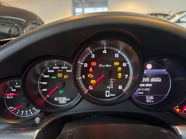 Fahrzeugabbildung Porsche 911 Turbo*Allrad*Approved Garantie*
