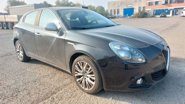 Alfa Romeo Giulietta 1.6 JTDm-2 120 CV Distincti