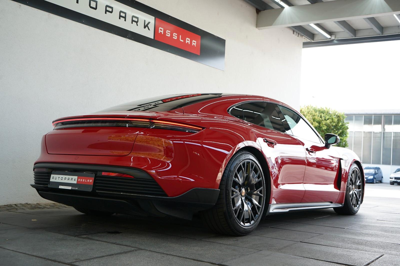 Porsche Taycan