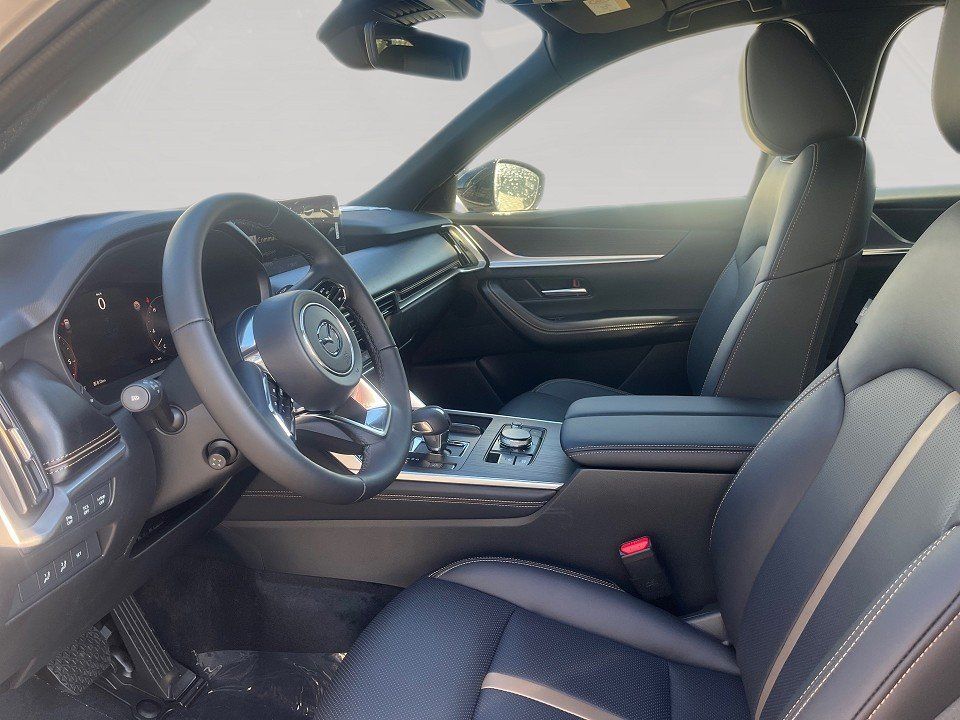 Fahrzeugabbildung Mazda CX-80 3.3d 254PS A/T AWD Homura PANO