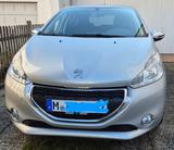 Peugeot 208 PureTech 82 Active Active - Peugeot 208 Gebrauchtwagen in München