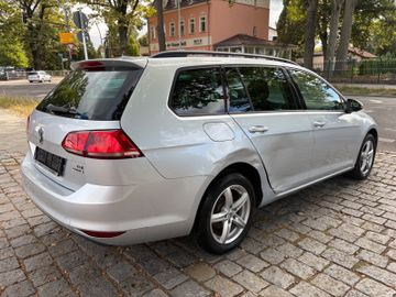 Volkswagen Golf - 5