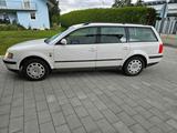 Volkswagen VW Passat EZ 1998 TÜV neu - Volkswagen Passat aus 1998: Kombi