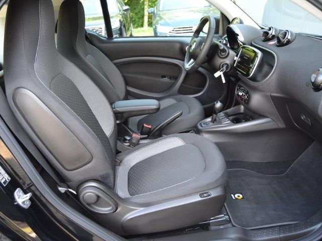 fortwo EQ Passion ADVANCED+PLUS-PAKET/GRA/PDC/CO