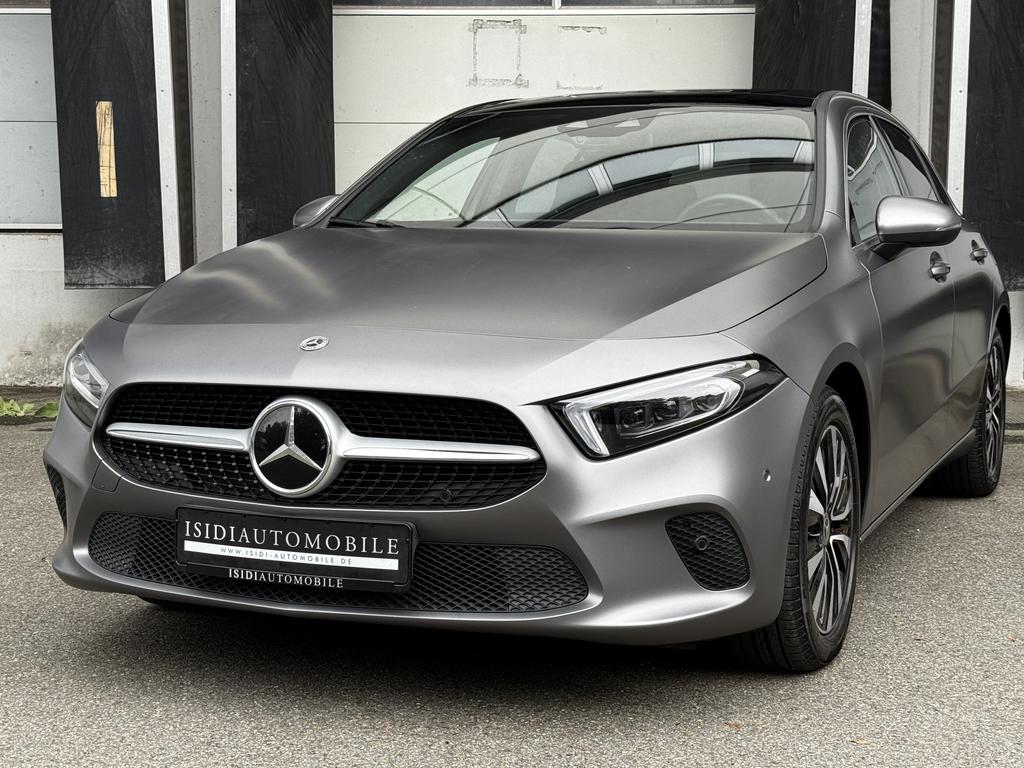 MercedesBenz A 220 D Urban LED ACC MBUX Pano Kamera Midline 2022