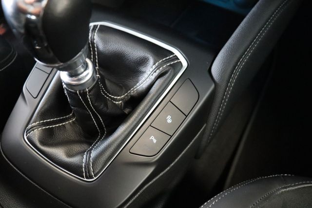 Fahrzeugabbildung Ford Focus Turnier ST 2.3 Eco |1HAND|B&O|KAMERA|LED|