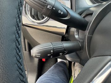 Fahrzeugabbildung Fiat 500 Lounge S&S Navi PDC UConnect Temp. uvm.