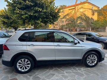 Volkswagen Tiguan - 8
