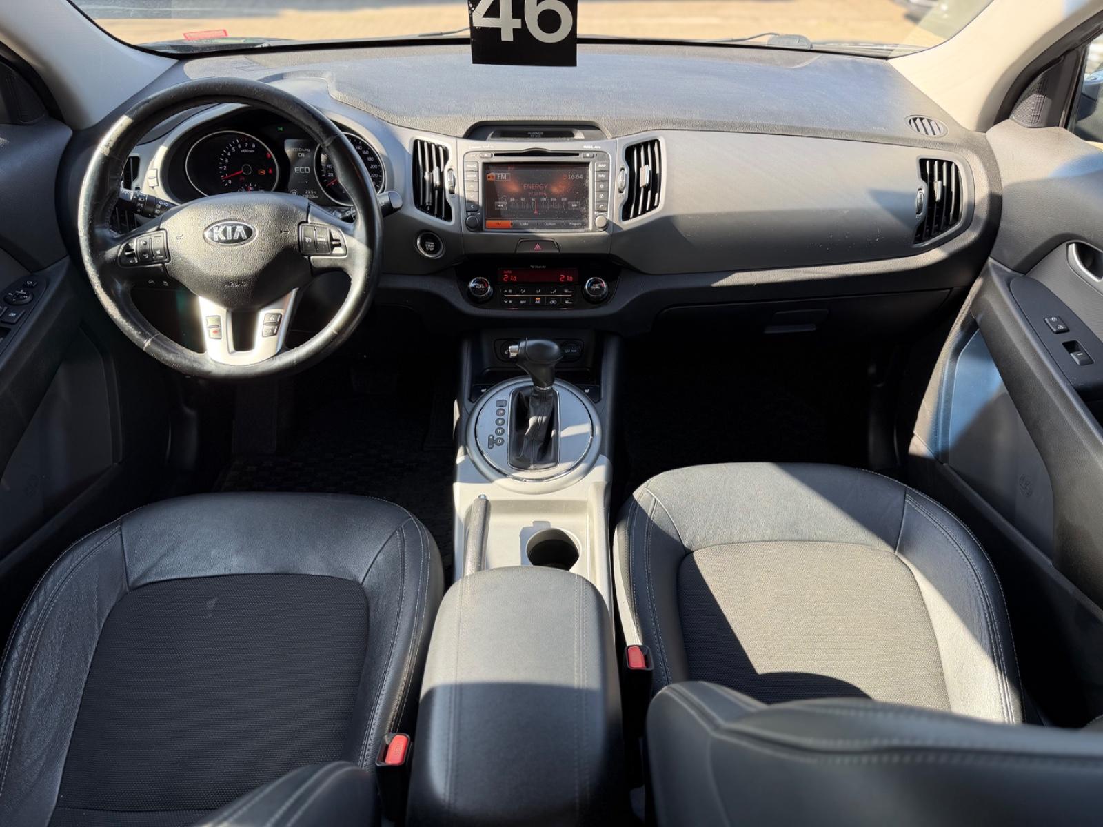 Kia Sportage Spirit 2WD*TEMPO*NAVI*KLIMA*SHZ*