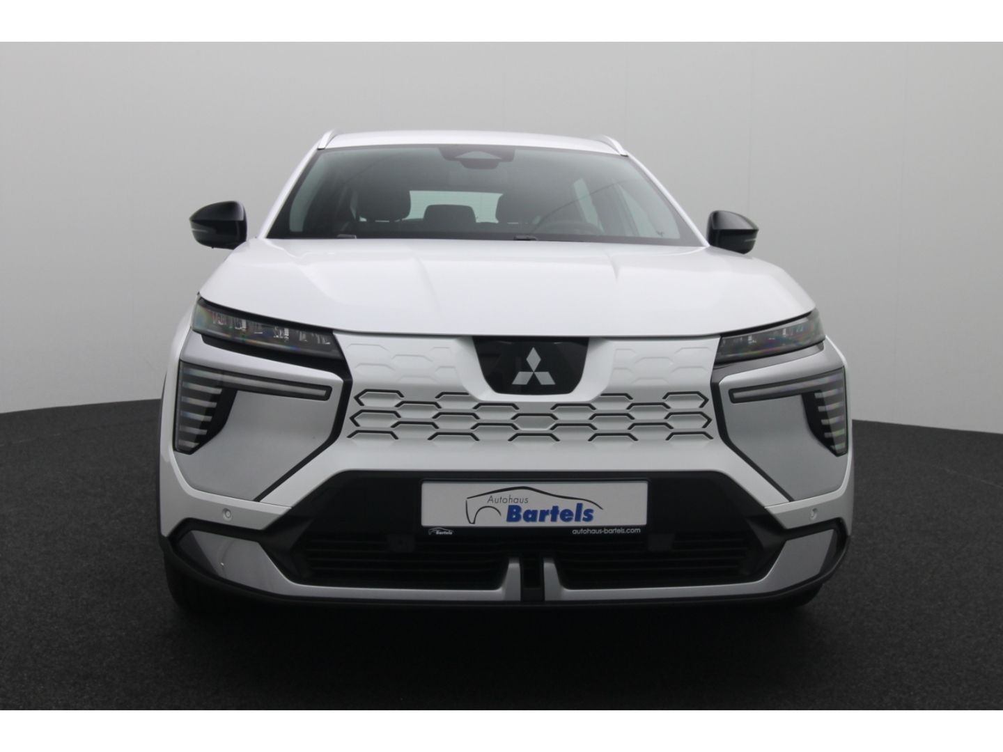 Fahrzeugabbildung Mitsubishi Eclipse Cross Diamant Plus 11 KW ACC LED SHZ