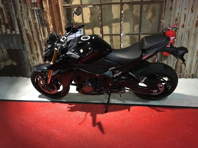 Suzuki GSX-S1000 *TOP*