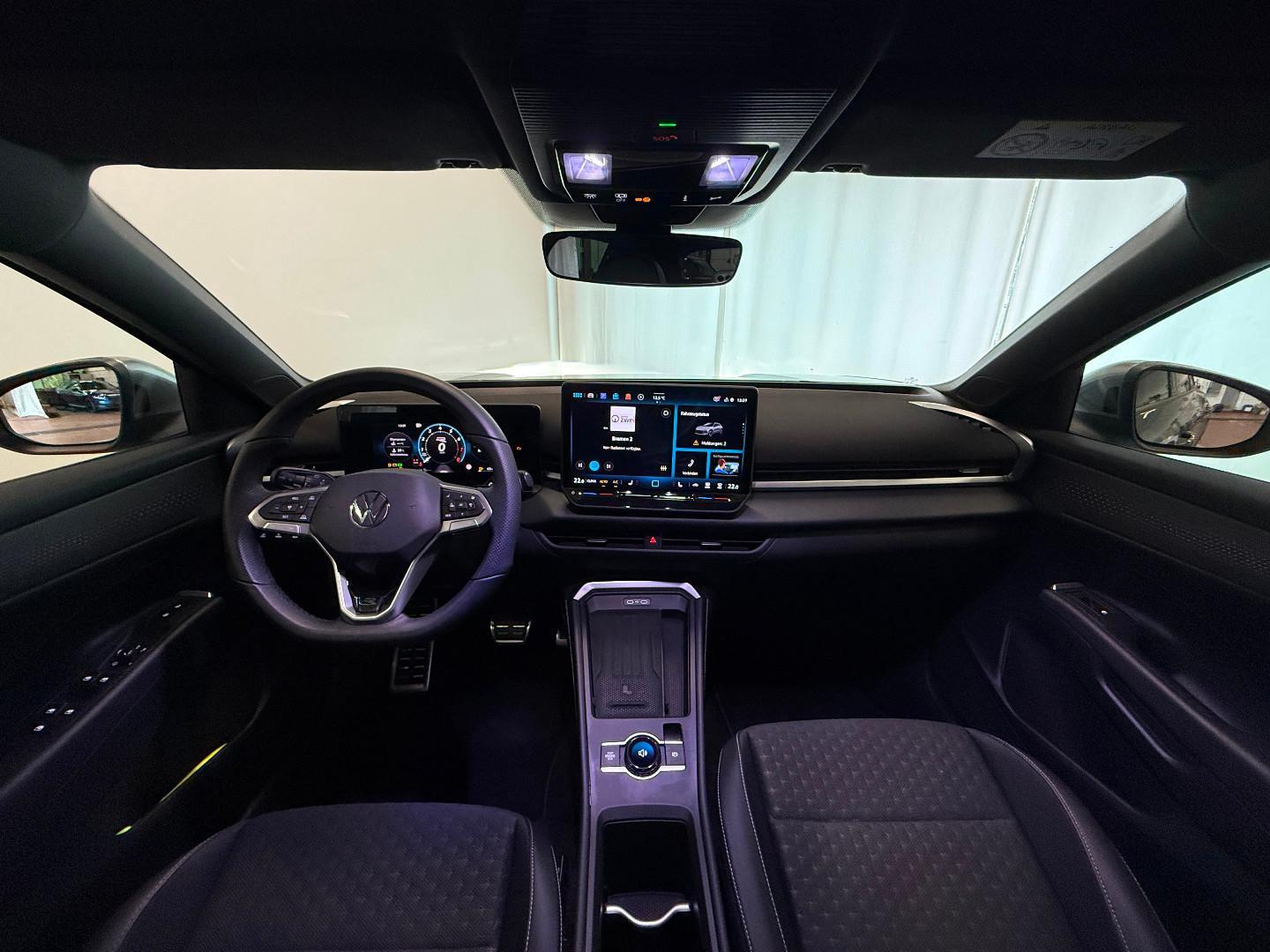 Volkswagen T-Roc 1.5 eTSI DSG R-Line ACC KAMERA KEYLESS, миниатюра 15