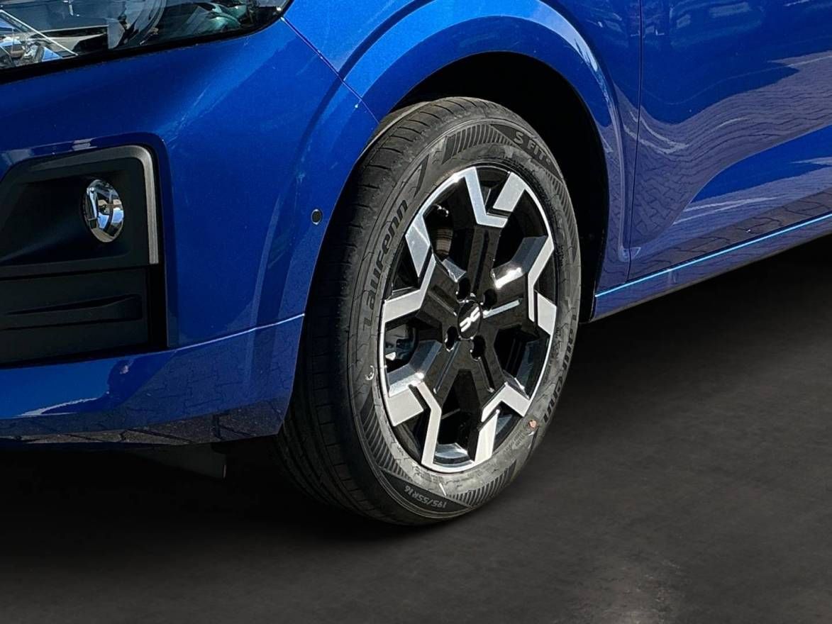 Fahrzeugabbildung Dacia Sandero Journey TCe 100