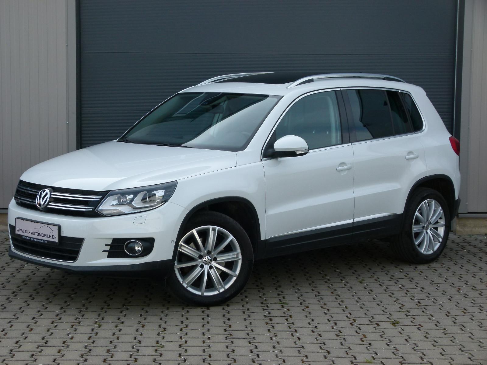 Volkswagen Tiguan Sport & Style 4Mot. Panor. AHK Xenon