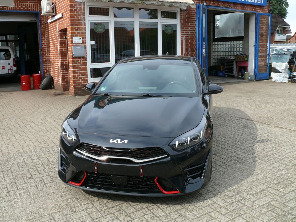 Kia cee'd / Ceed