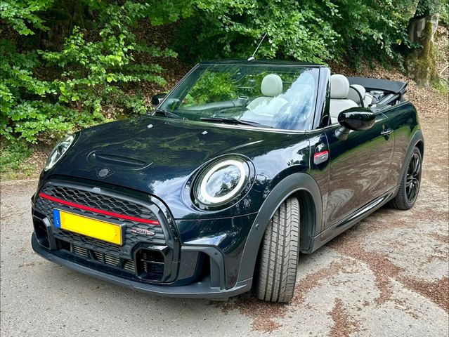 MINI John Cooper Works Cabrio JCW Cabrio JCW Trim...