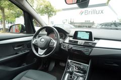 Fahrzeugabbildung BMW 218i Gran Tourer Advantage Pano Kam 7Sitzer SHZ!