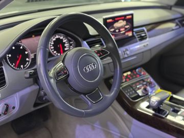Audi A8 - 10