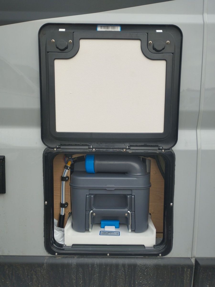 Fahrzeugabbildung Sunlight Adventure Cliff 602 Automatik, Dörr Edition, LTE