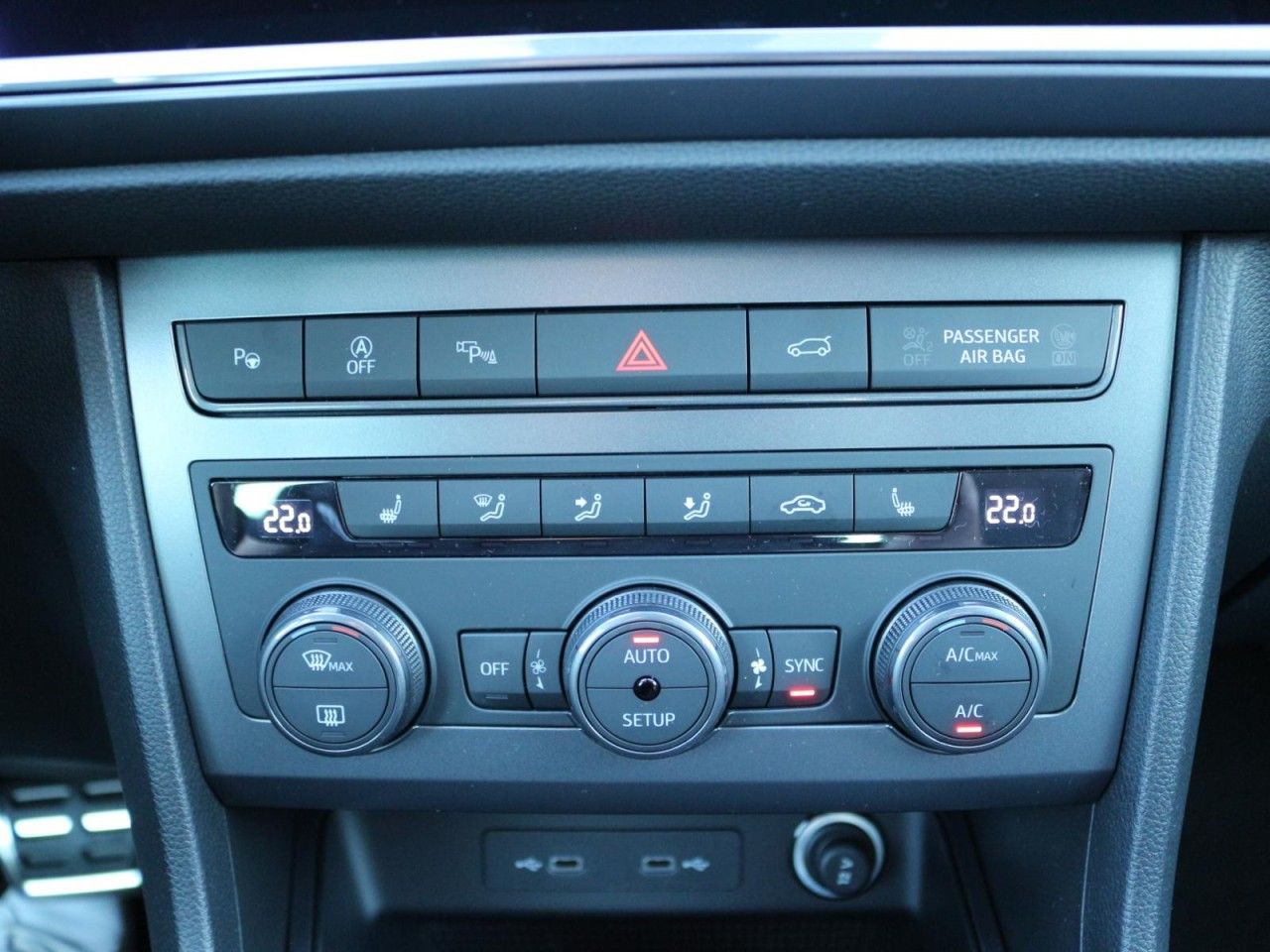 Fahrzeugabbildung CUPRA Ateca 2.0 TSI DSG 4Drive